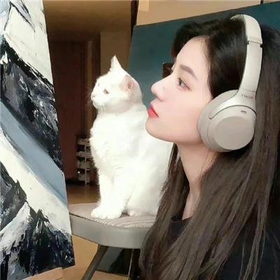春花娇美可人儿